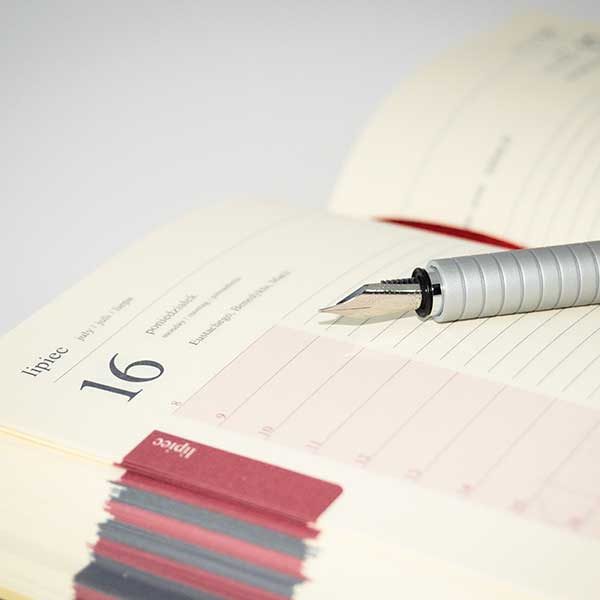 Najlepsze kalendarze książkowe 2025